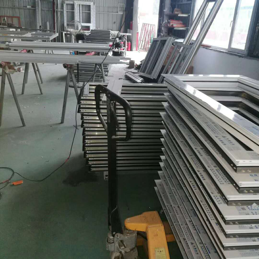 益阳市资阳区迈卡尔高端系统门窗定制,专供别墅,家装的门窗生产厂家